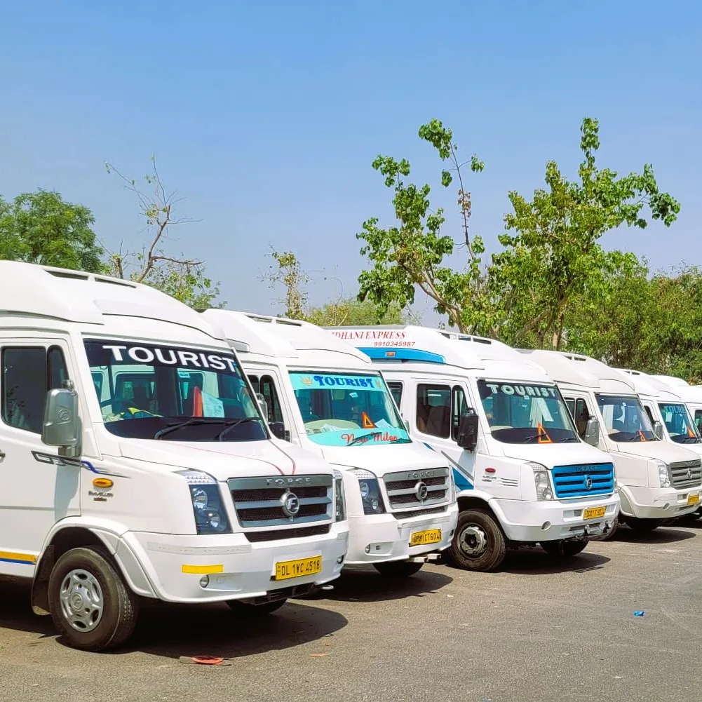 Tempo Traveller - Taxi Town